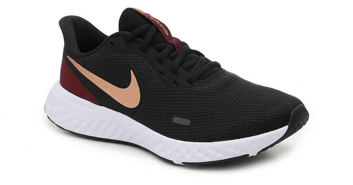 nike revolution 5 burgundy