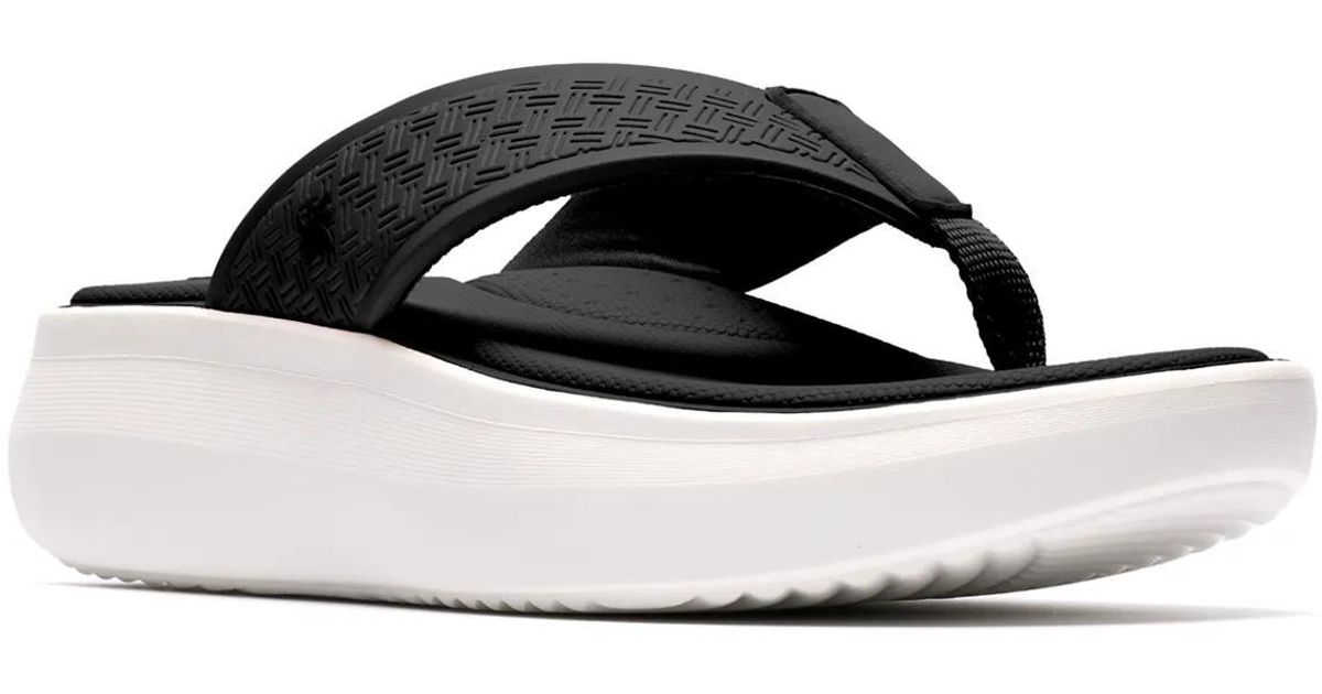 Clarks Cloudsteppers Solevana Post Sandal in Black | Lyst