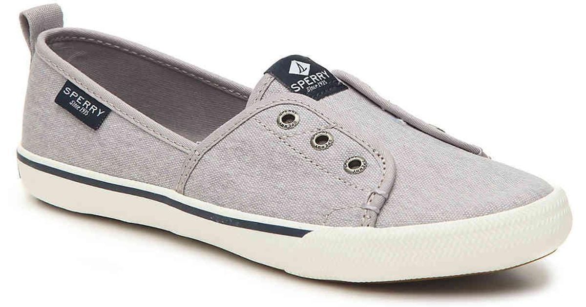 sperry wharf slip on