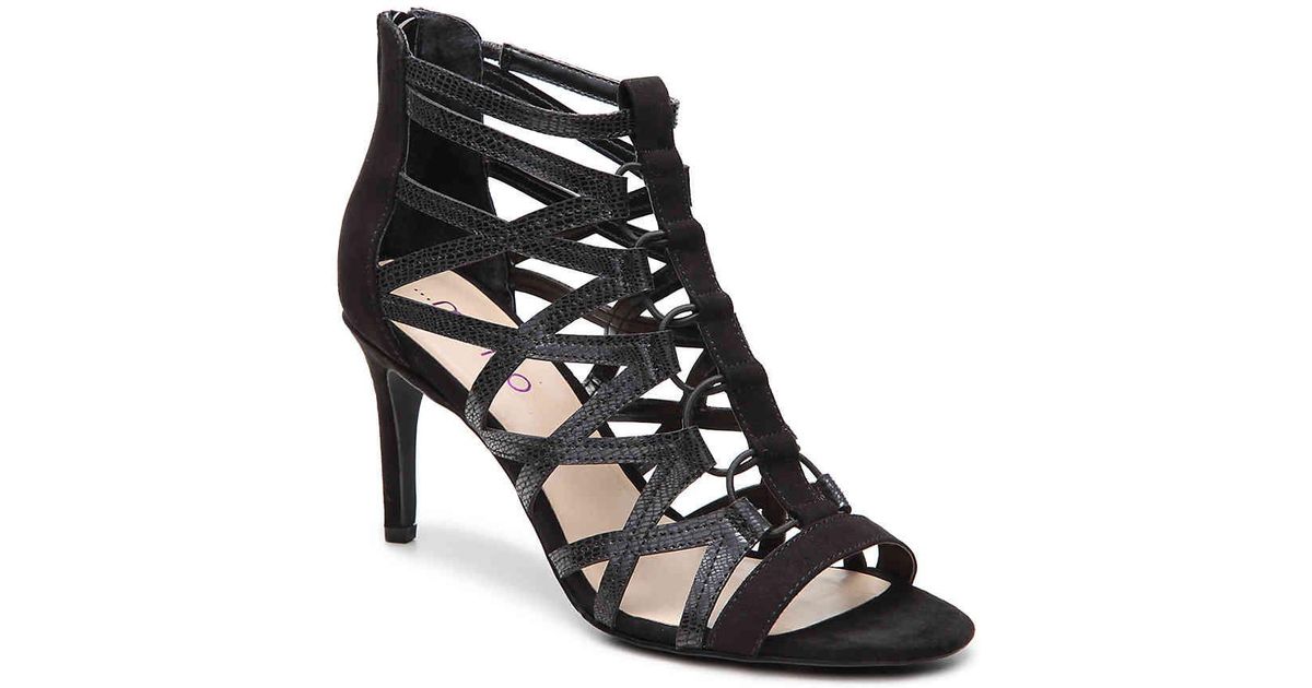 me too heels