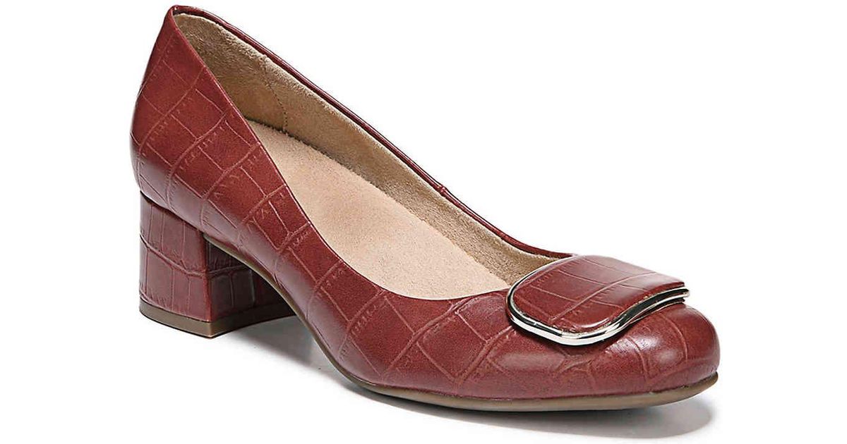 naturalizer donley pump