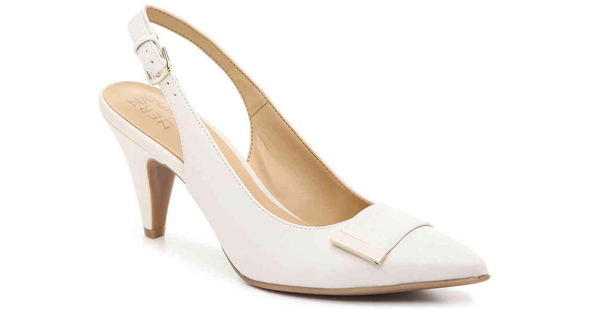 naturalizer monica pump
