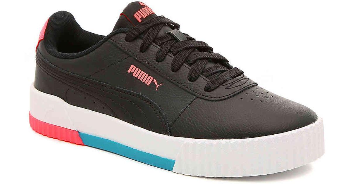 black and hot pink pumas