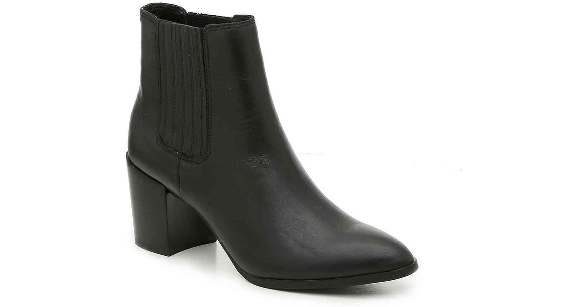 Jain bootie store steve madden