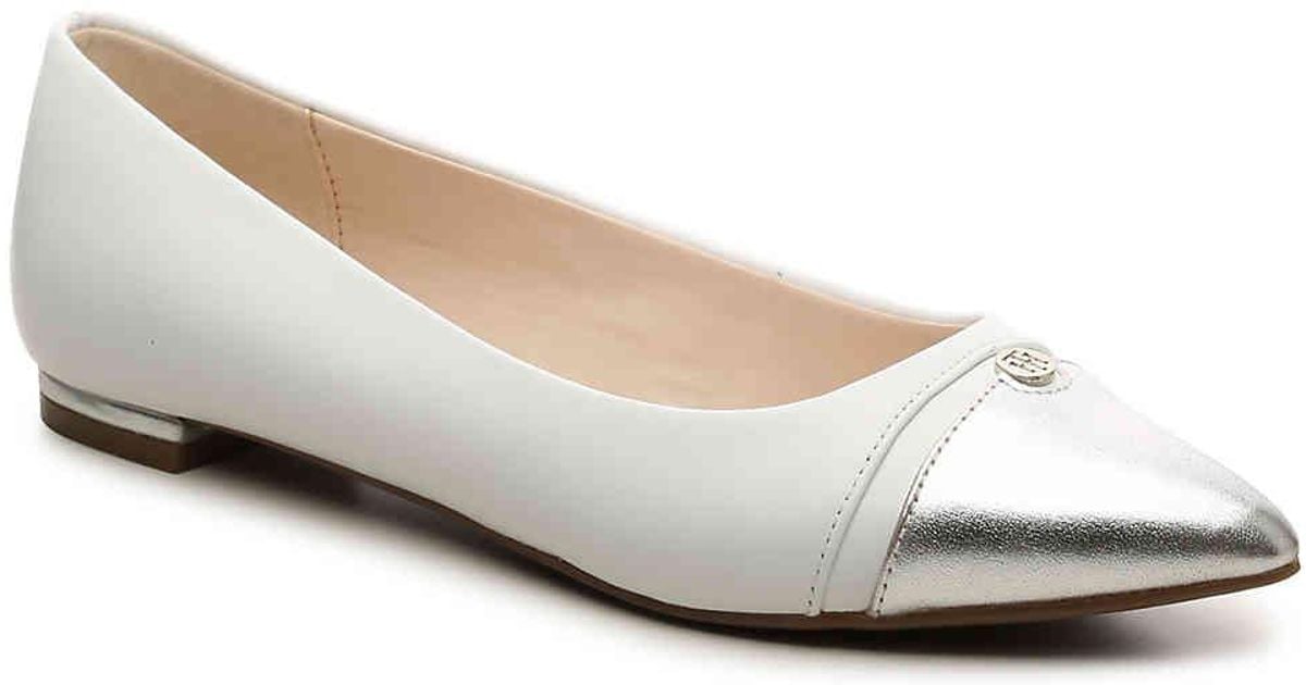 tommy hilfiger thalia flat