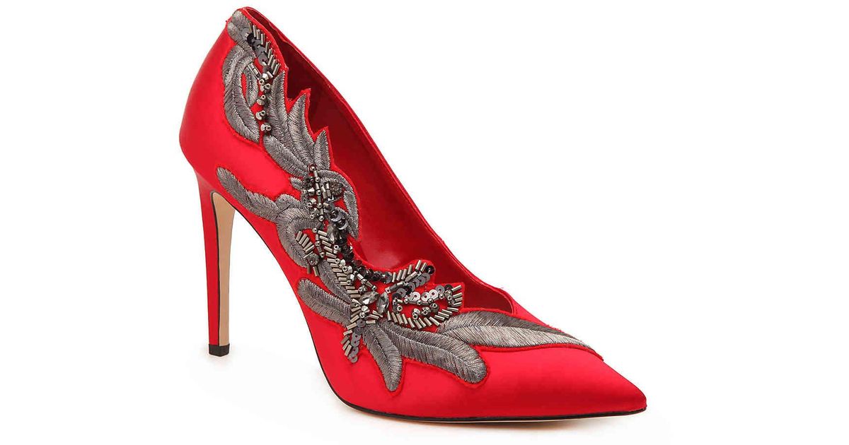 Imagine Vince Camuto Leight Pump in Red 