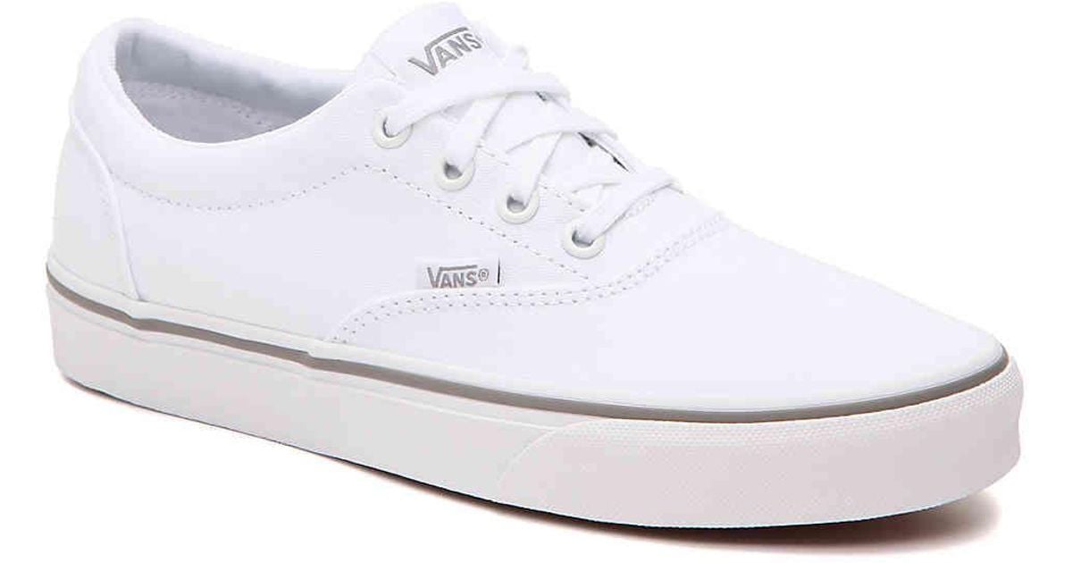 white canvas vans shoes