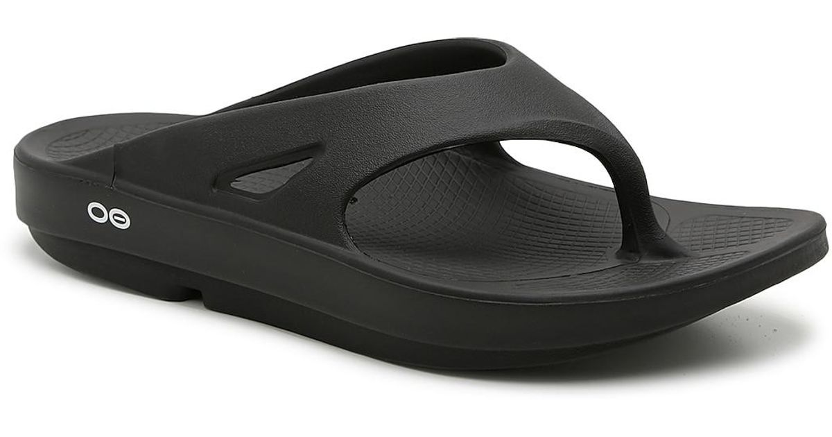 oofos flip flops