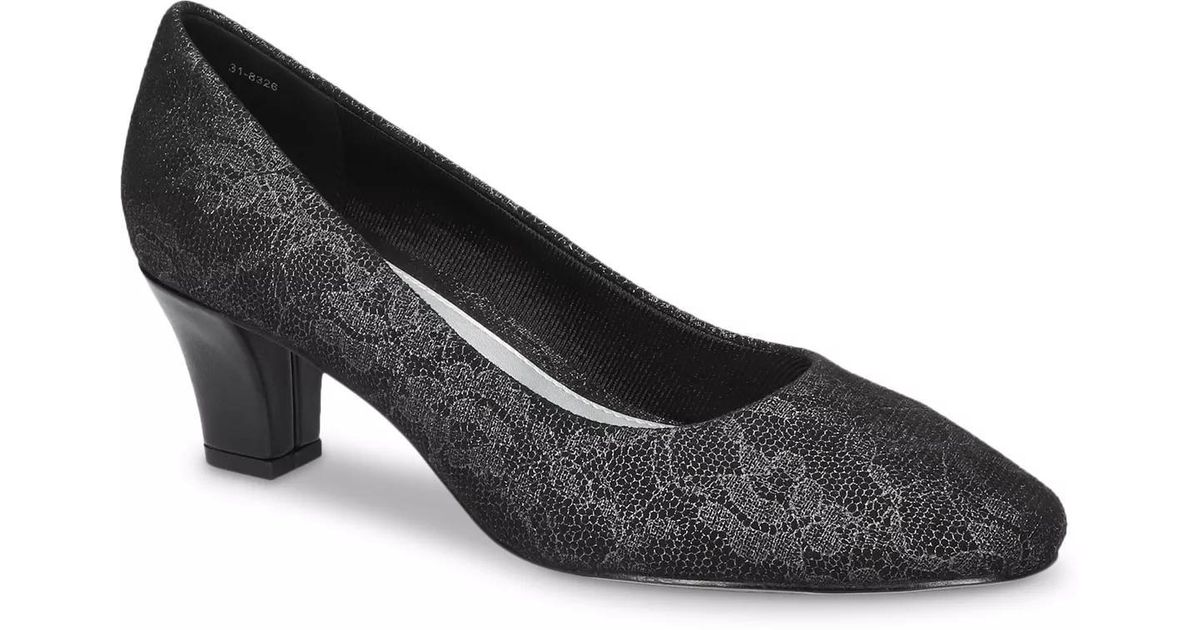Easy Street Ballari Pump in Black | Lyst