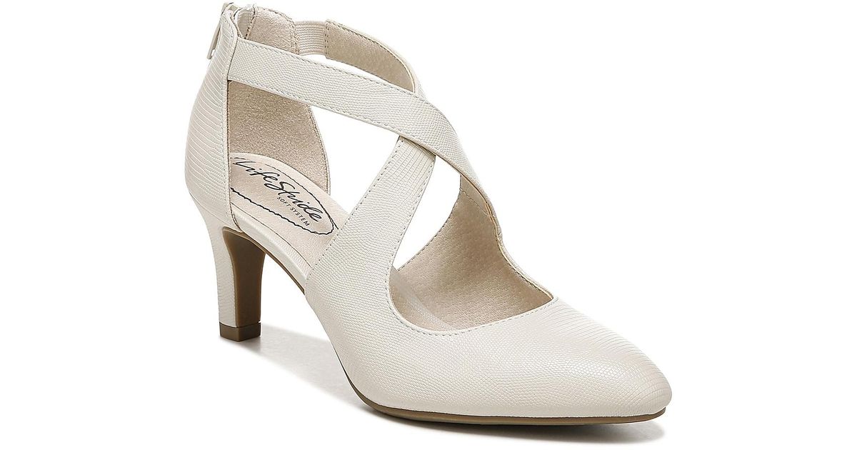 life stride giovanna pump