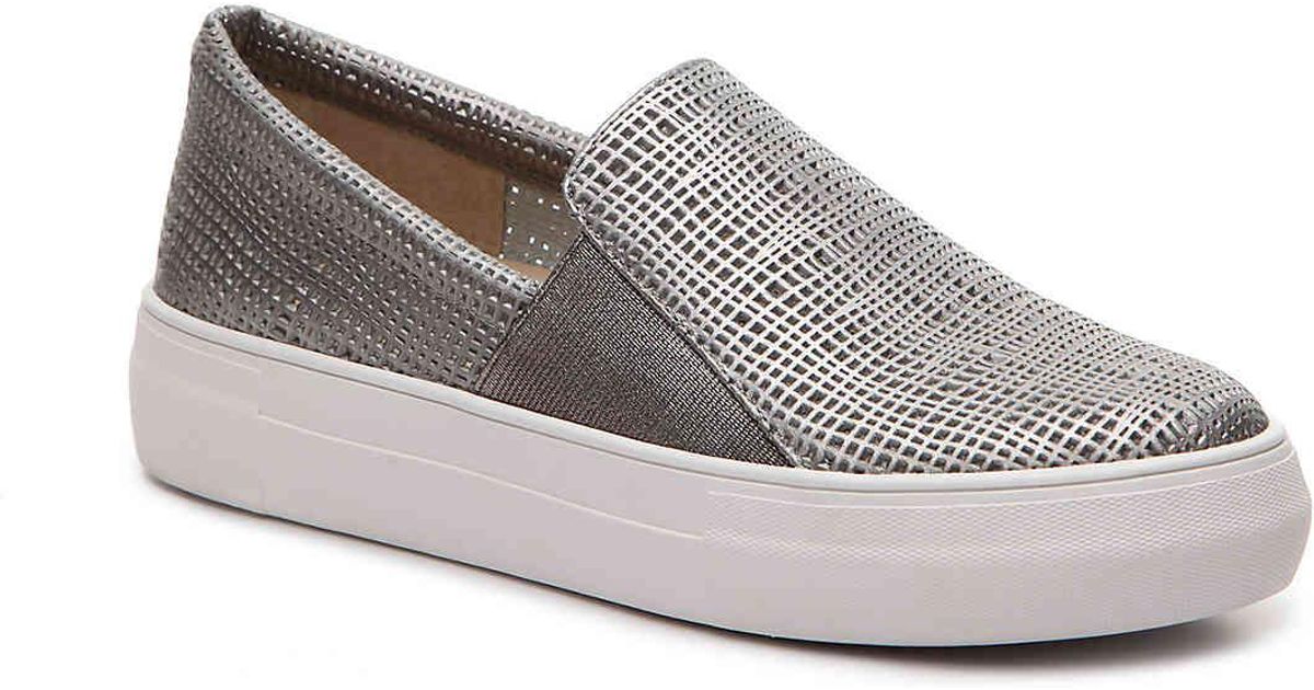 vince camuto platform sneakers