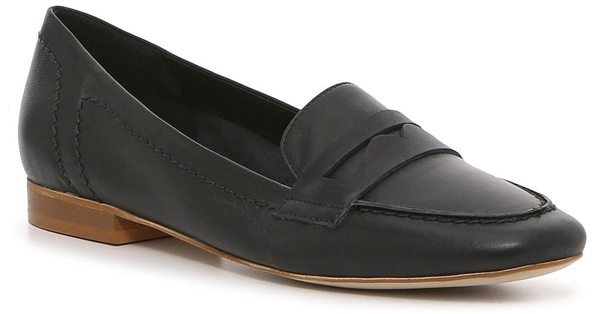 Coach and Four Dana Loafer in Black | Lyst