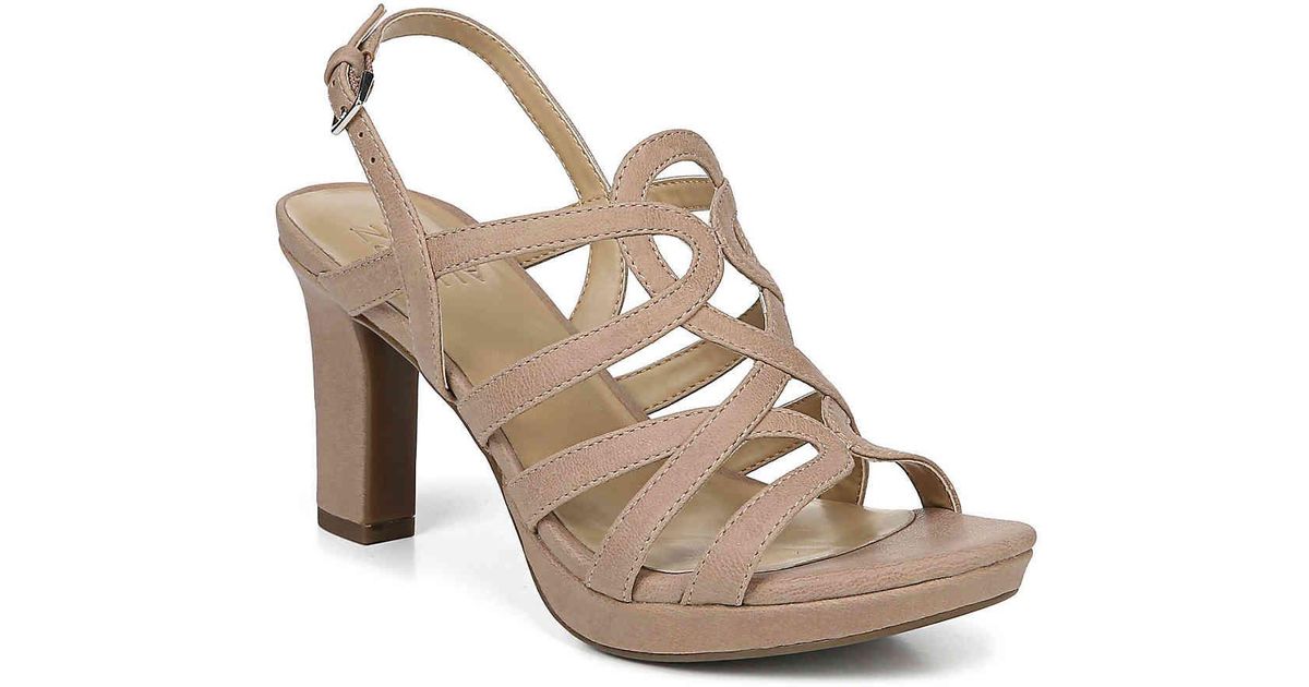 naturalizer cameron platform sandal