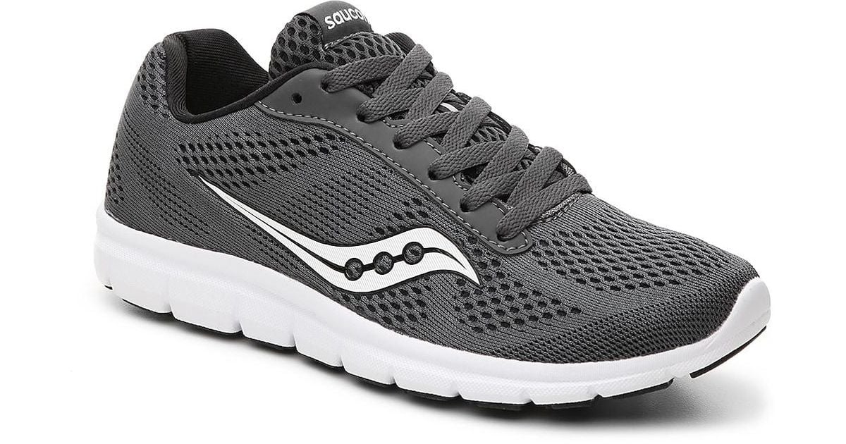 lightweight saucony running shoes