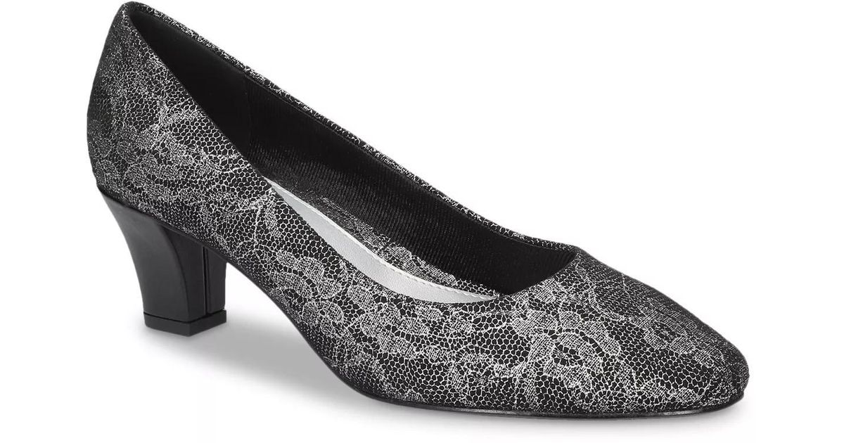 Easy Street Ballari Pump in Black | Lyst
