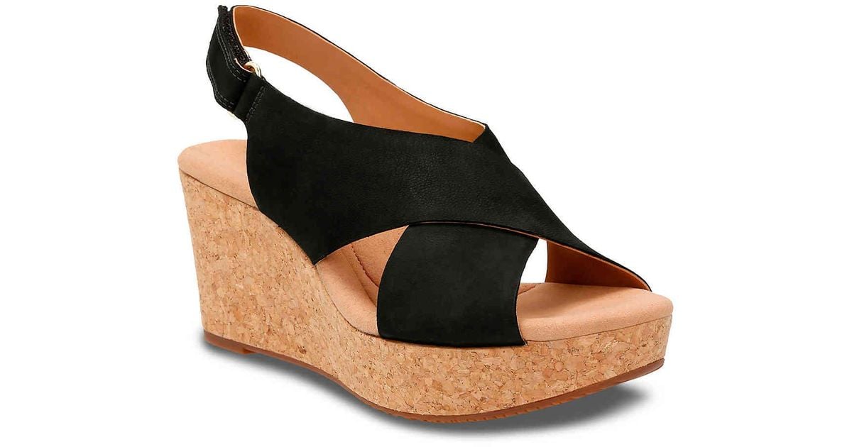 clarks women's annadel eirwyn wedge sandal black