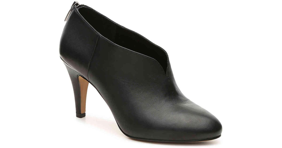 Vince Camuto Vyammi Bootie in Black - Lyst