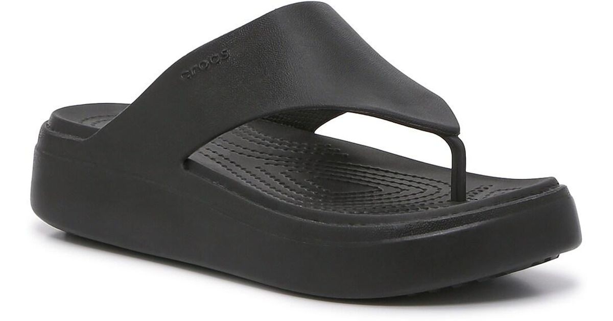 Crocs™ Getaway Platform Sandal in Black | Lyst