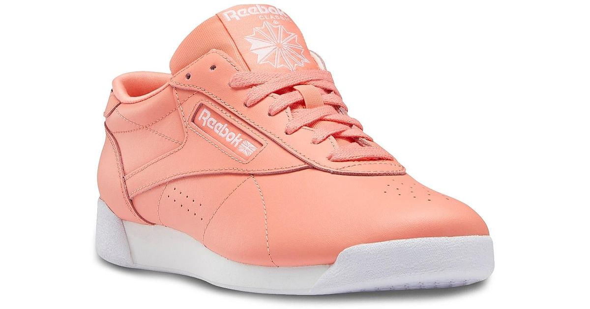 Reebok Freestyle Low Sneaker in Pink | Lyst