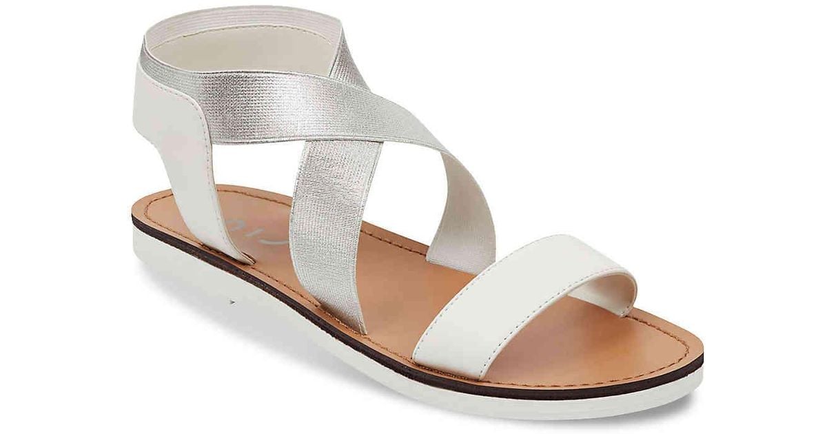 unisa anah sandal