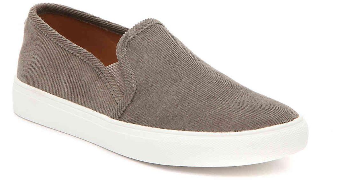 steve madden symba slip on