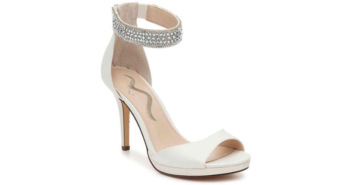 nina rachyl platform sandal