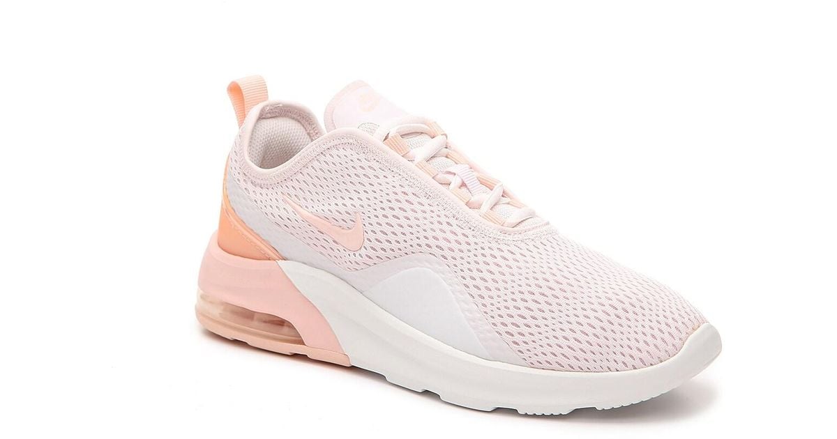Nike Air Max Motion Sneaker in Pink | Lyst