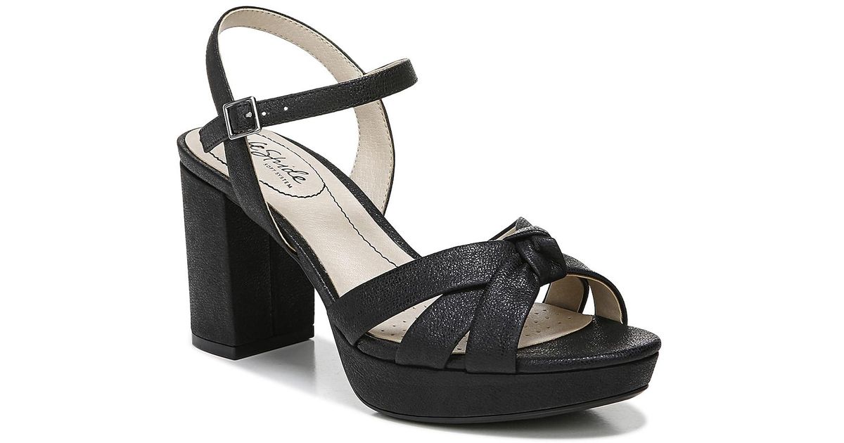 LifeStride Synthetic Lucky Platform Sandal in Black | Lyst
