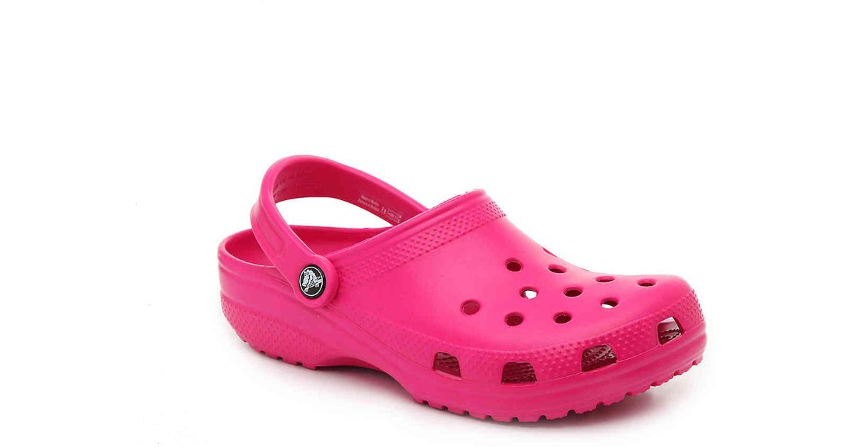 bright pink crocs
