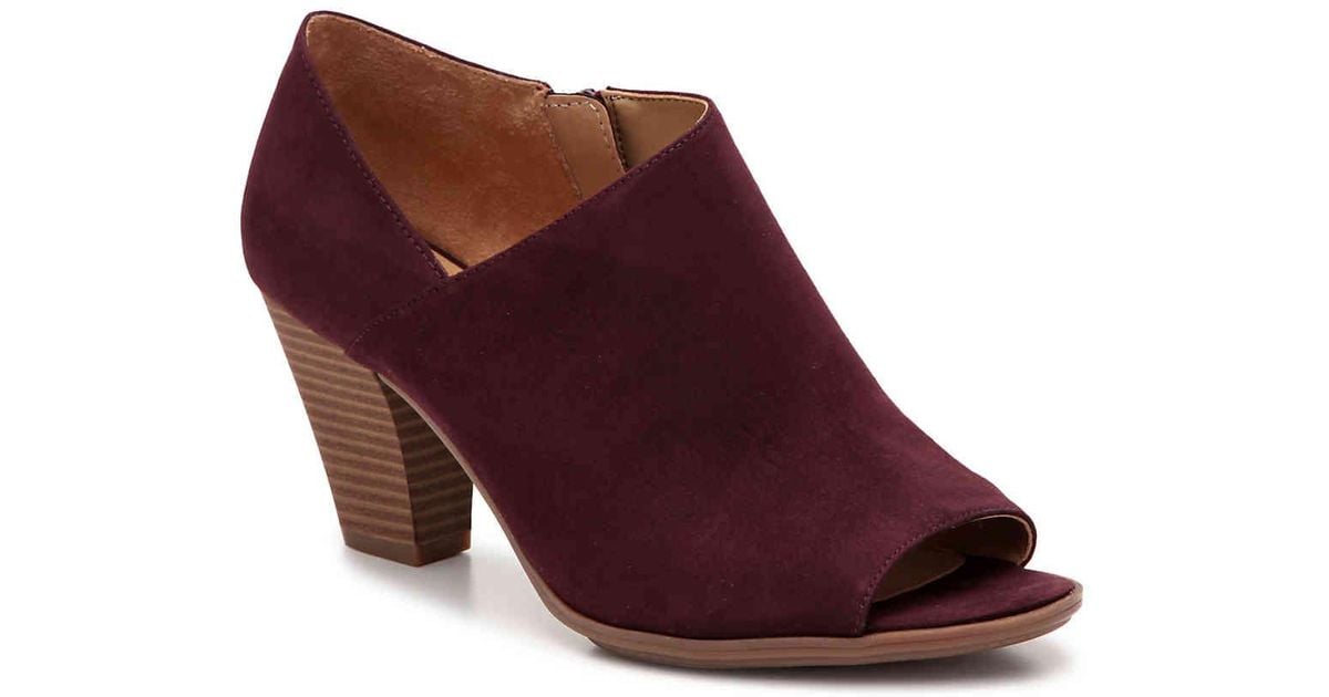 naturalizer tristen bootie