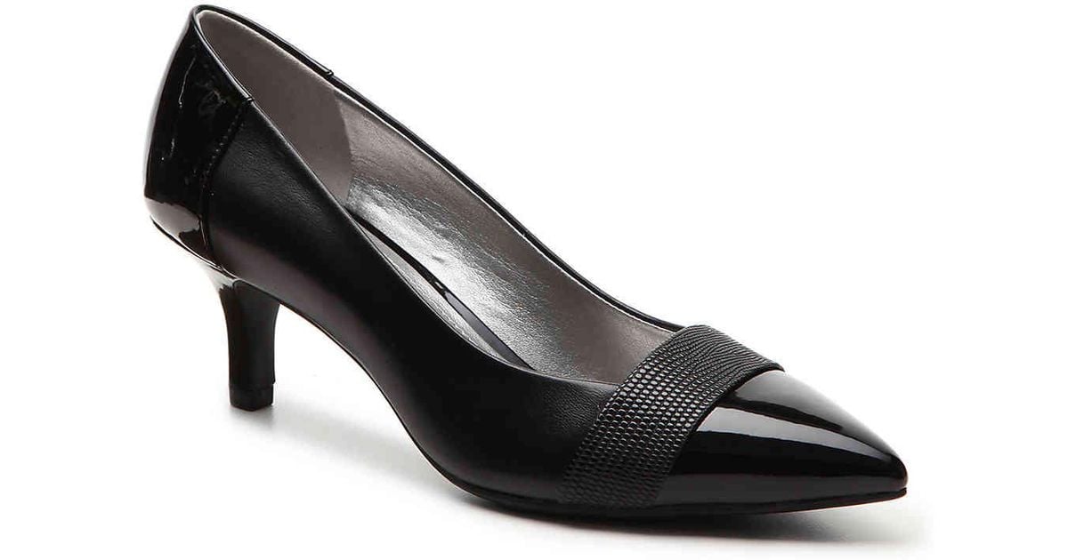 anne klein finn pump