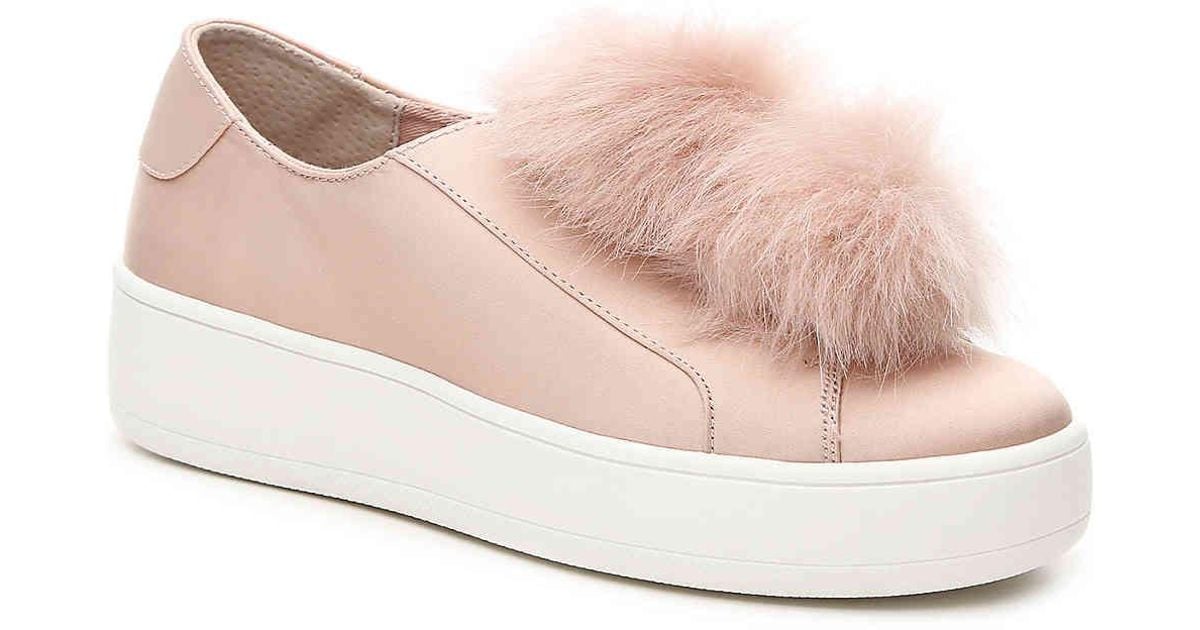 Steve Madden Synthetic Furlie Wedge 