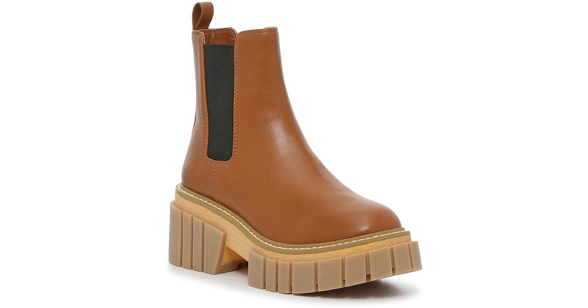 madden girl kamora platform chelsea boot brown