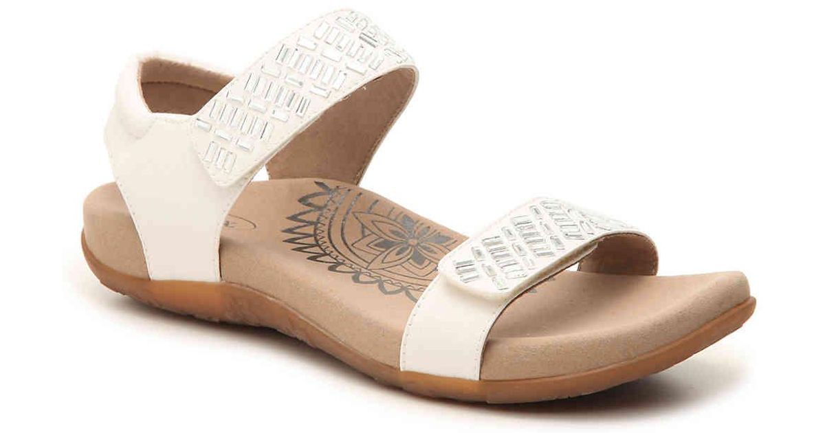 Aetrex Leather Marcy Sandal in White - Lyst