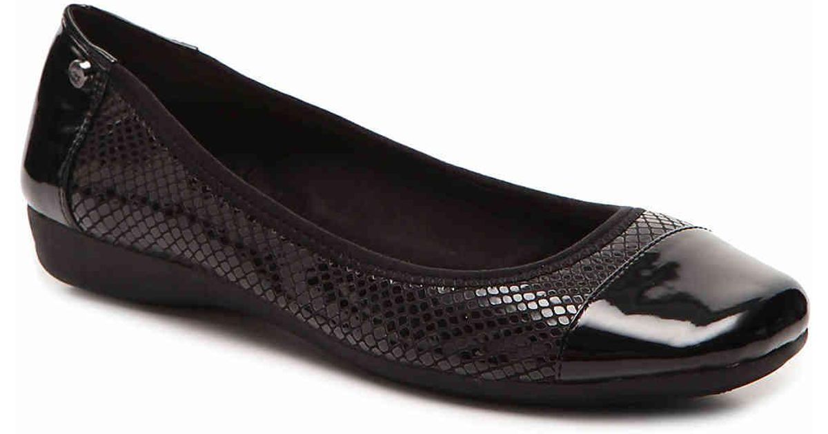 anne klein ursa flat