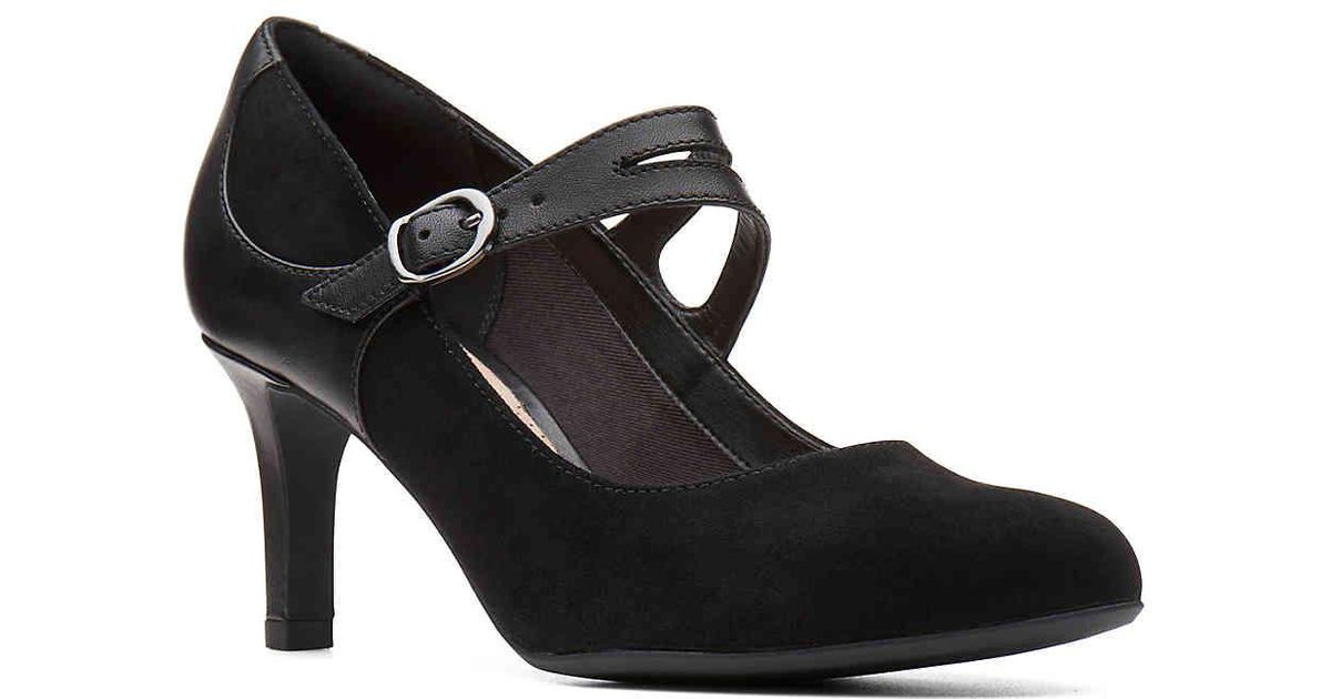 clarks dancer pump