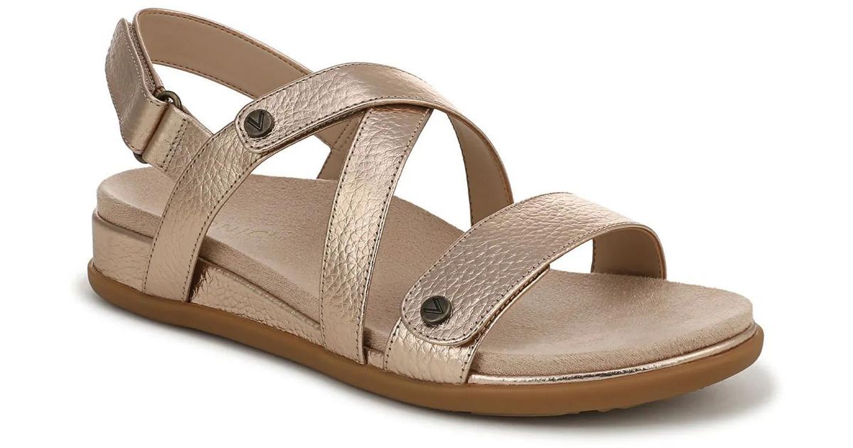 Vionic Cypress Sandal | Lyst