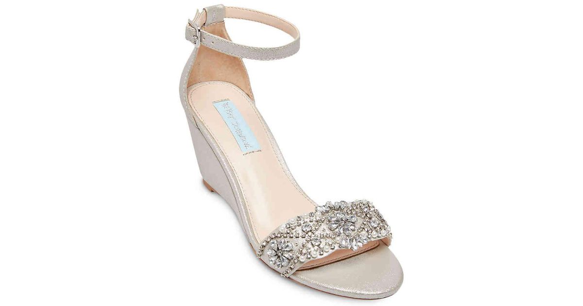 Blue by betsey johnson taryn best sale wedge