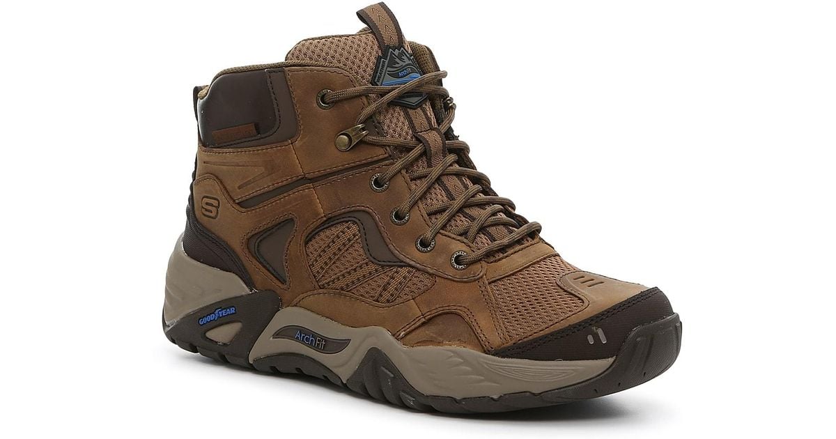 Skechers Leather Relaxed Fit Arch Fit Recon Percival Hiking Boot in Dark Brown (Brown) for Men
