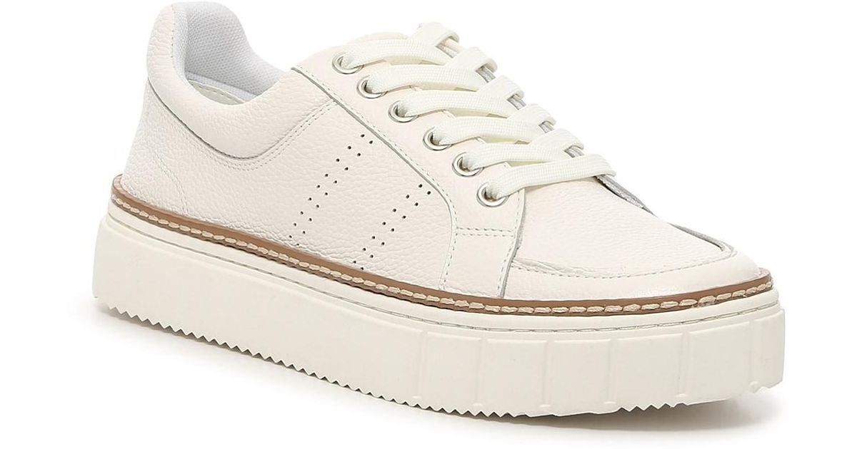 Vince Camuto Leather Rezelli Lace up Sneaker in White Leather (White