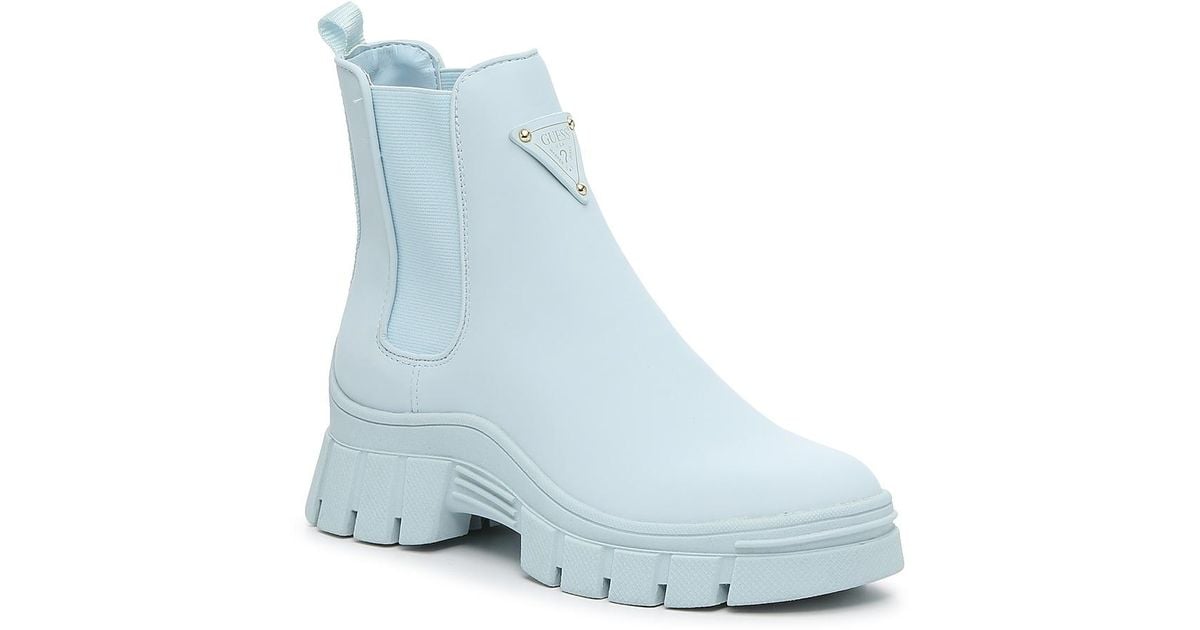hestia boots guess