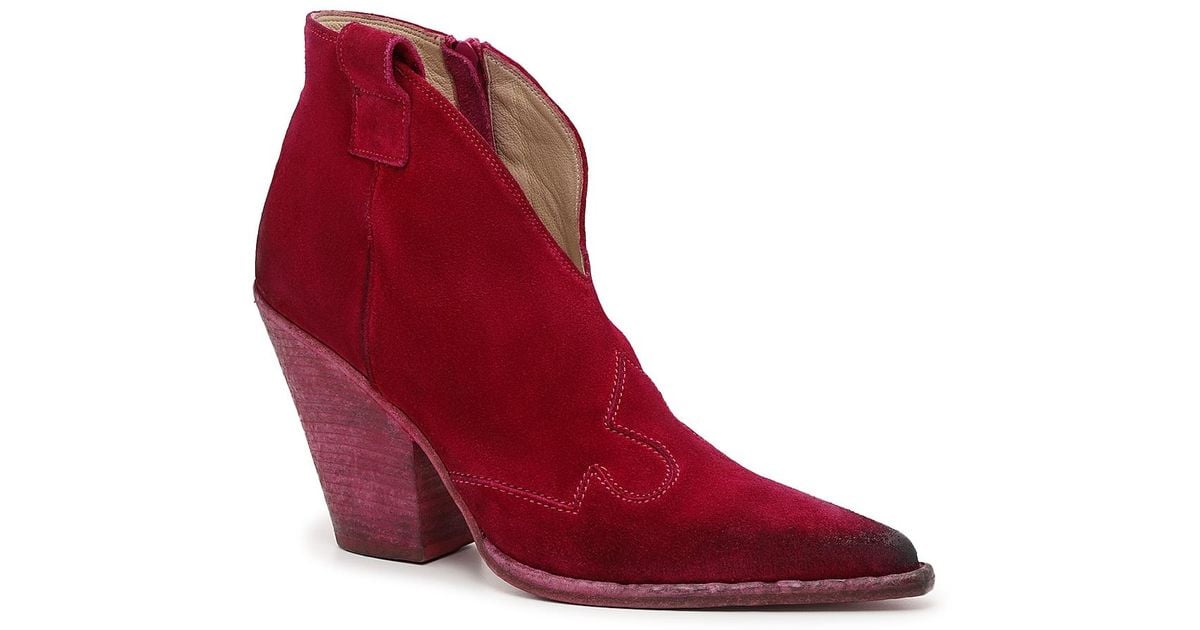 Vince camuto top red suede booties