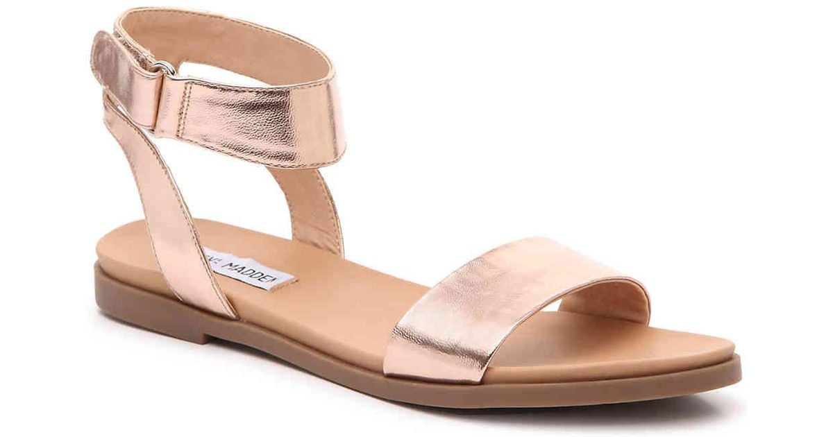 steve madden meghan flat sandal