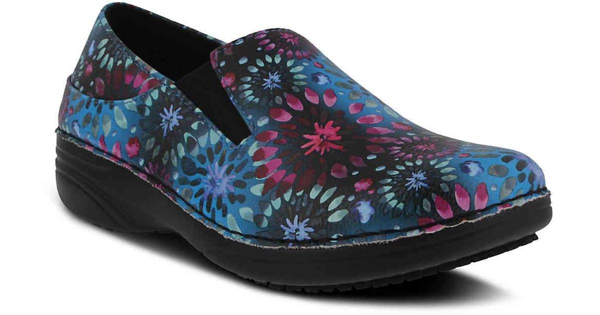 spring step freesa work clog