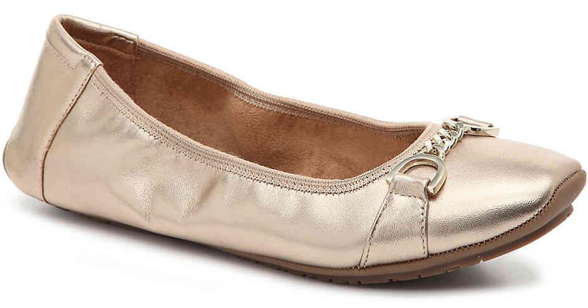 me too brielle ballet flat