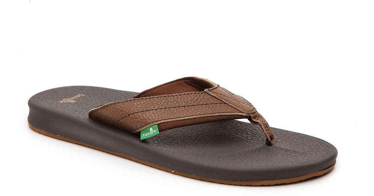 sanuk brumeister flip flop