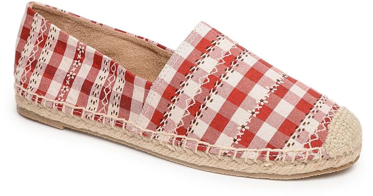 Minnetonka Pam Espadrille Slip-on in Red Check Print (Red) | Lyst