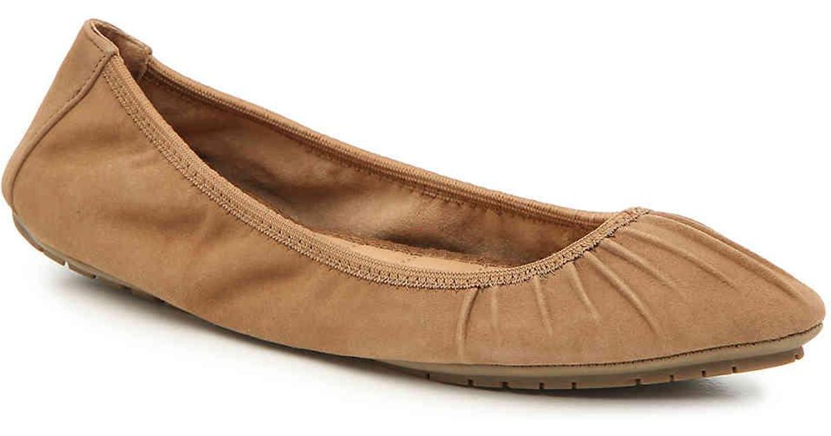 Me Too Leather Perri Ballet Flat in 