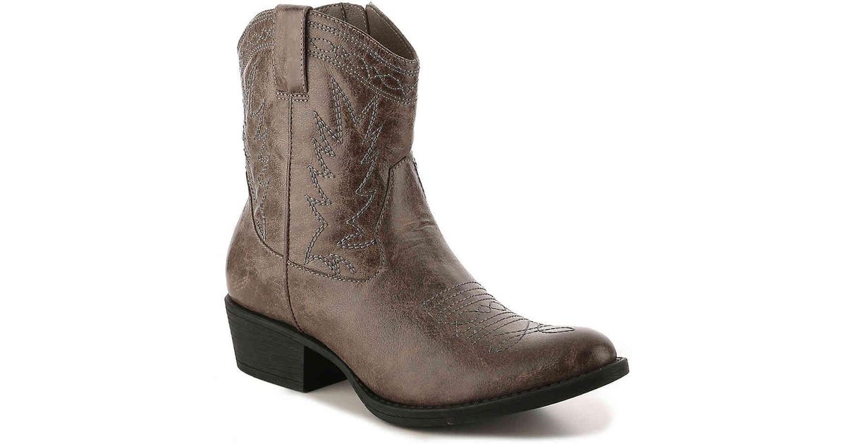 cowboy boots coconuts