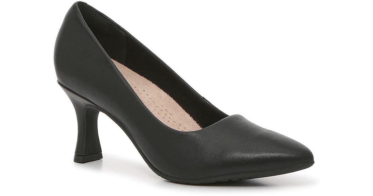 Clarks Kataleyna Pump in Black Lyst